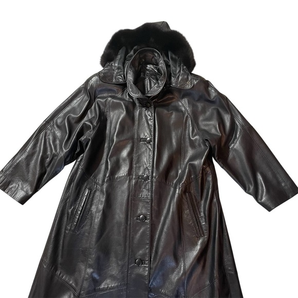 Western Furs long black soft Leather Coat. Oversized - medium large. Vintage - Picture 11 of 16
